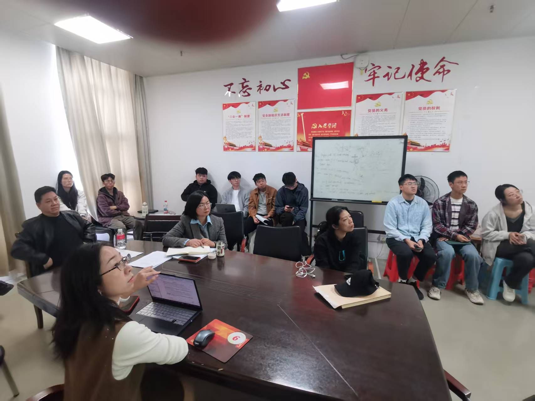 9BBDF0271F2A97DBF671C18B4E4_3FE745DA_2BC0C