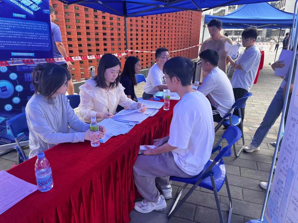 18477EDBB659963C82455860522_C744C09B_24163