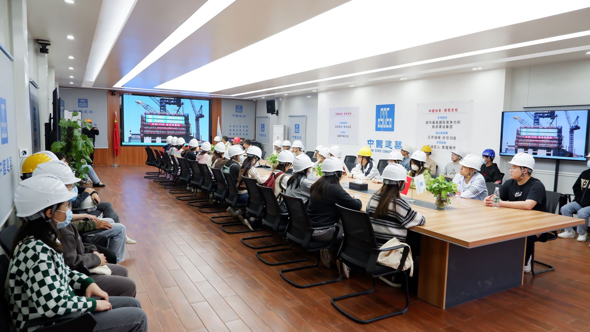 DD448AD3807D01F1F2E1992B144_967E3861_4D4A5