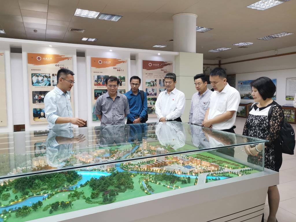 7D0144AFB90E64346B632353F61_645C2984_1F2D3