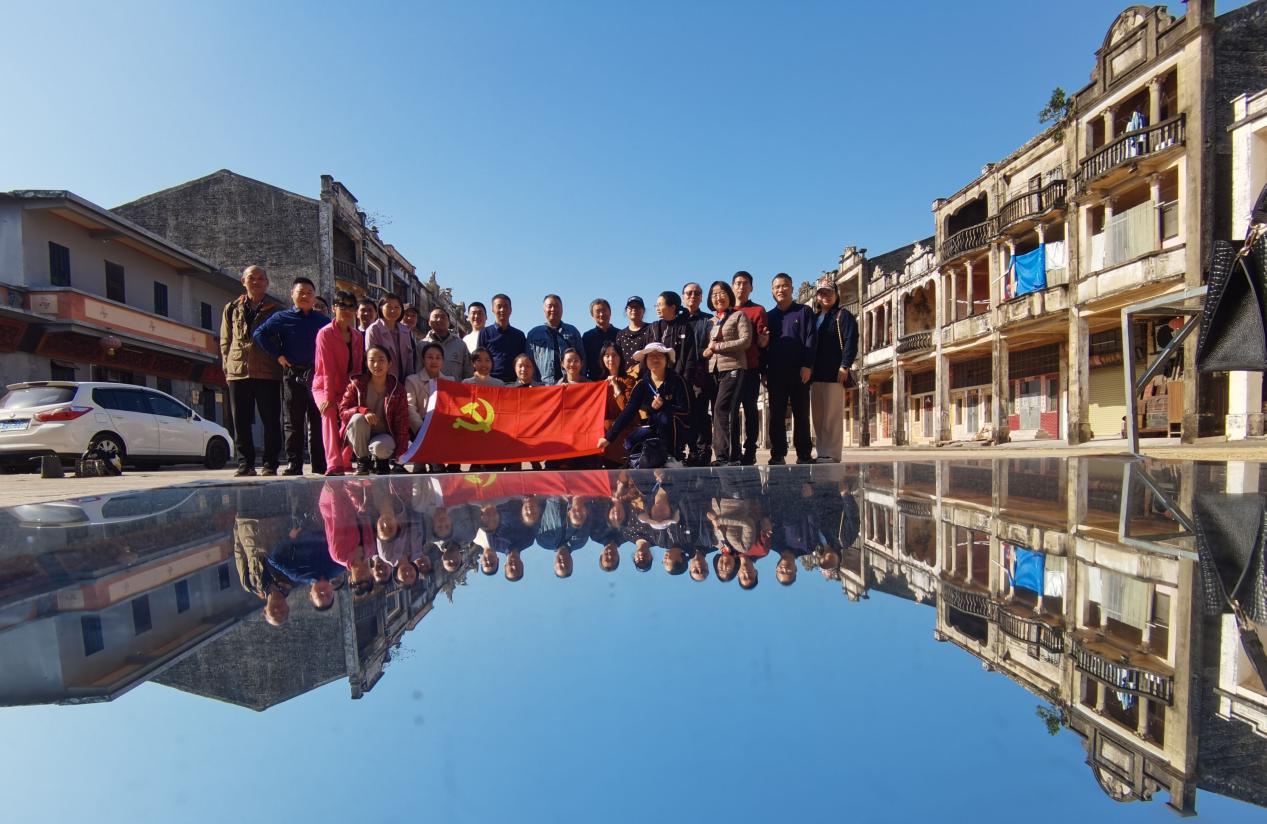 FB800E8B4F58B6F4405A3E5B1EE_14A4E34C_23898