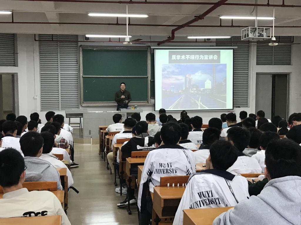 7BA2A9E8A6FF570129FF01F26E2_D67110BA_1BF67