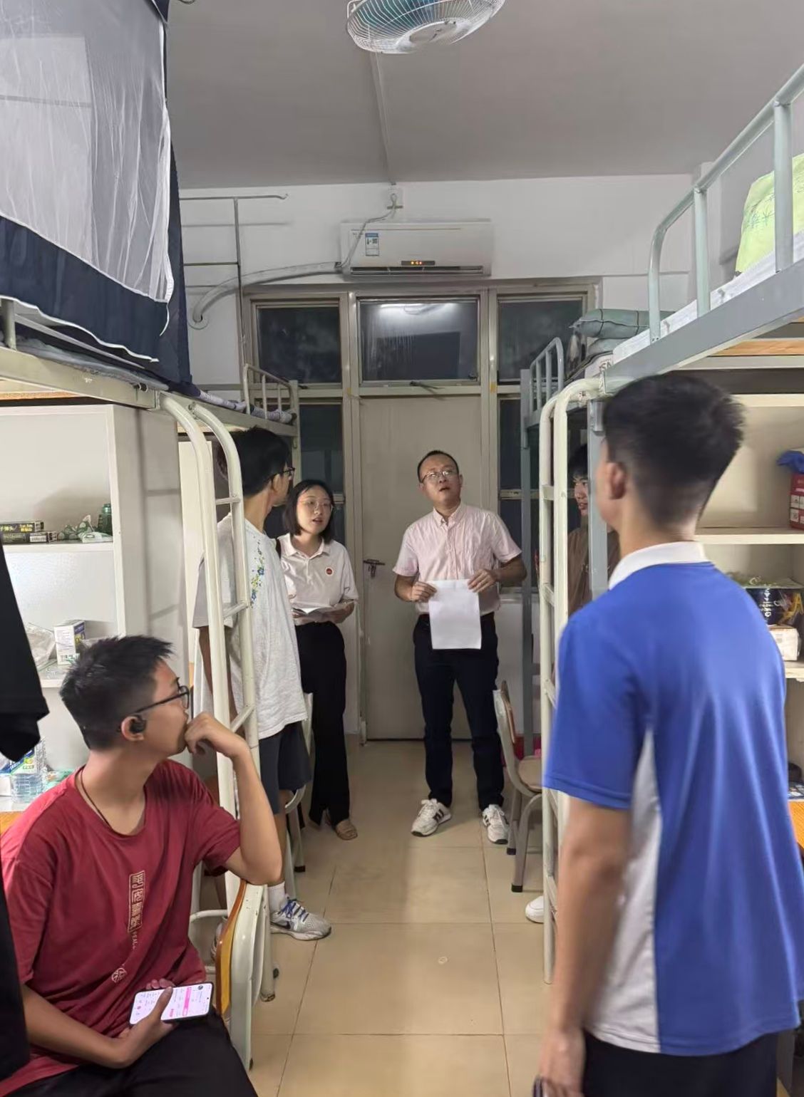 E796FBD1A238BBC1E70108FB8CD_AA2F402F_2B596