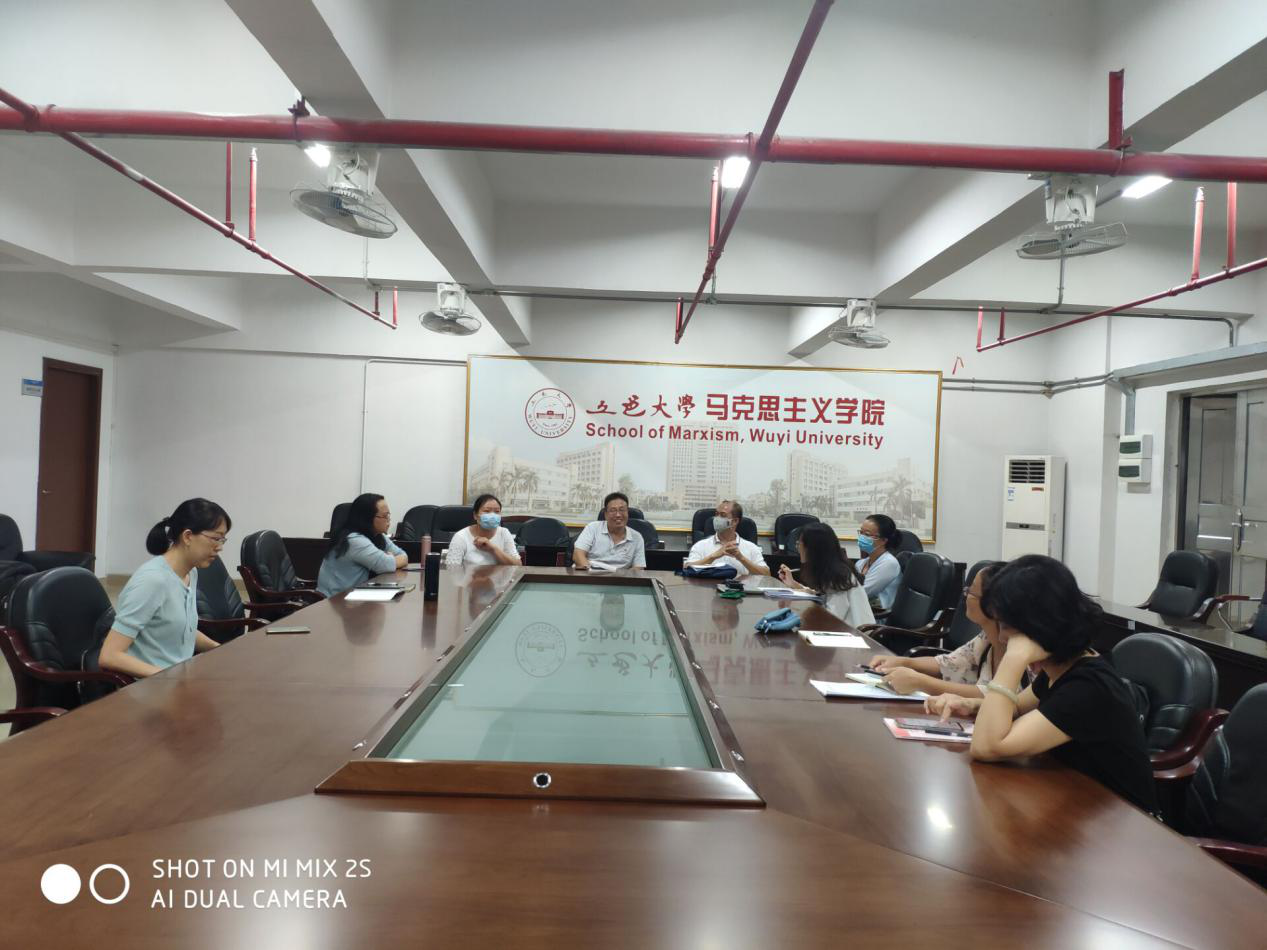 04E4697574ED93F2652A25AE8CE_757B9570_E6E65