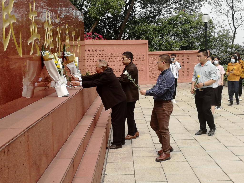 47353206B166FCBEE1A15095BC5_CB9AA714_2B09F