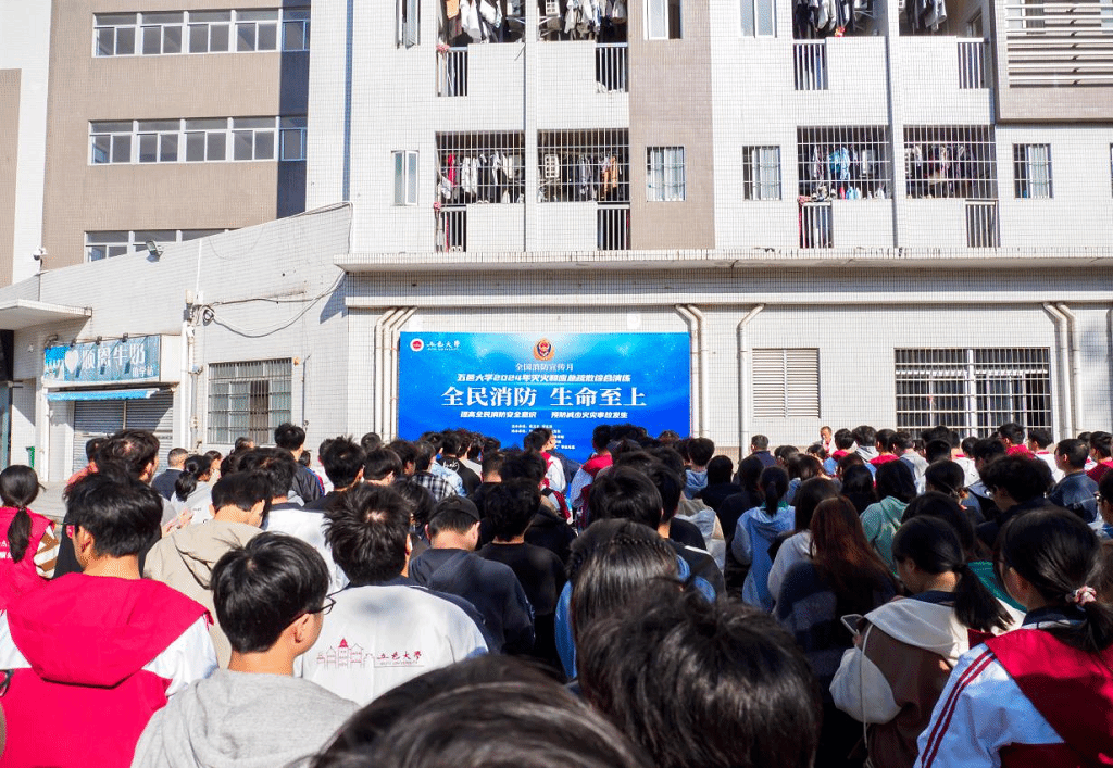 D72B7F1257C04B98EF53BE40C6B_07A78F47_6BBB5