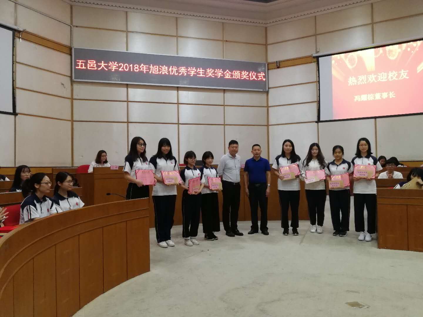 6FCC11CA9F51EB8B545E684579F_814D924F_17395