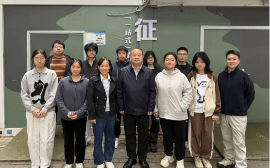 BB8D10F4B5B57CEDC28B7A82D5B_FF9745FC_18797