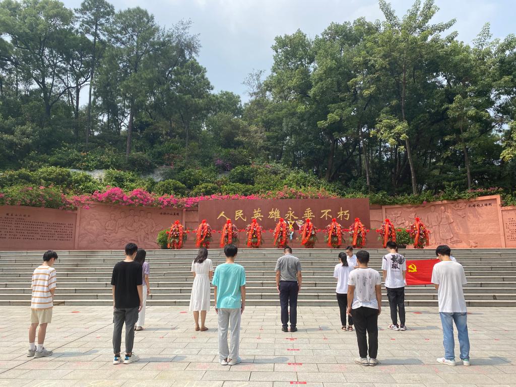 81029BC0B2966E4142C504187B9_9A2CE7D7_2D582