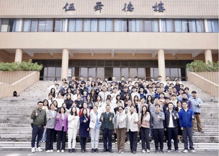 484133EE906F6E77A73E26C2ABB_2C3D632F_1513E