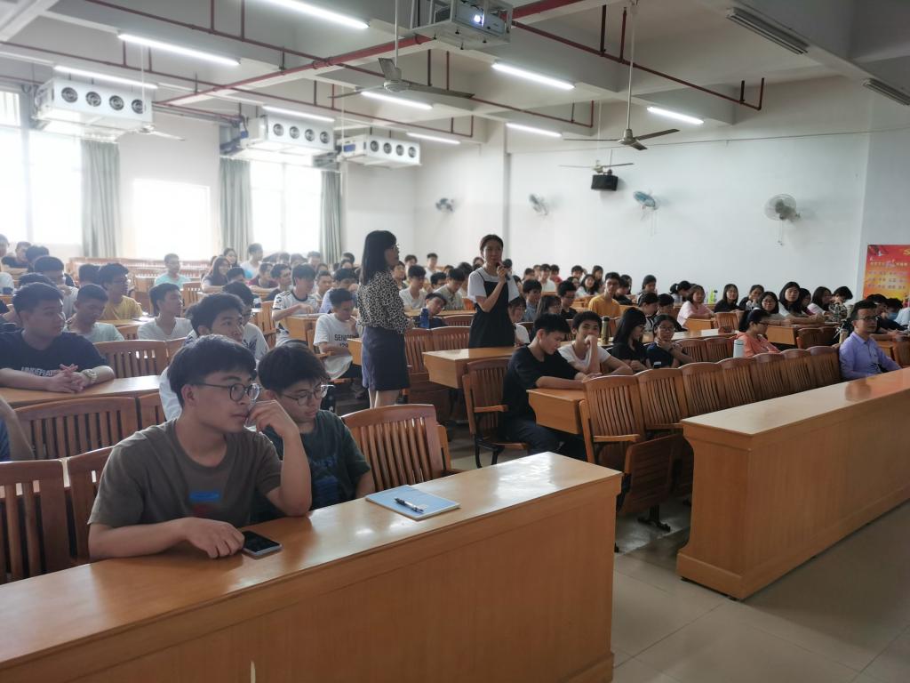 BEB311F29A1D8E3D2A5E0377D88_06738055_15F69