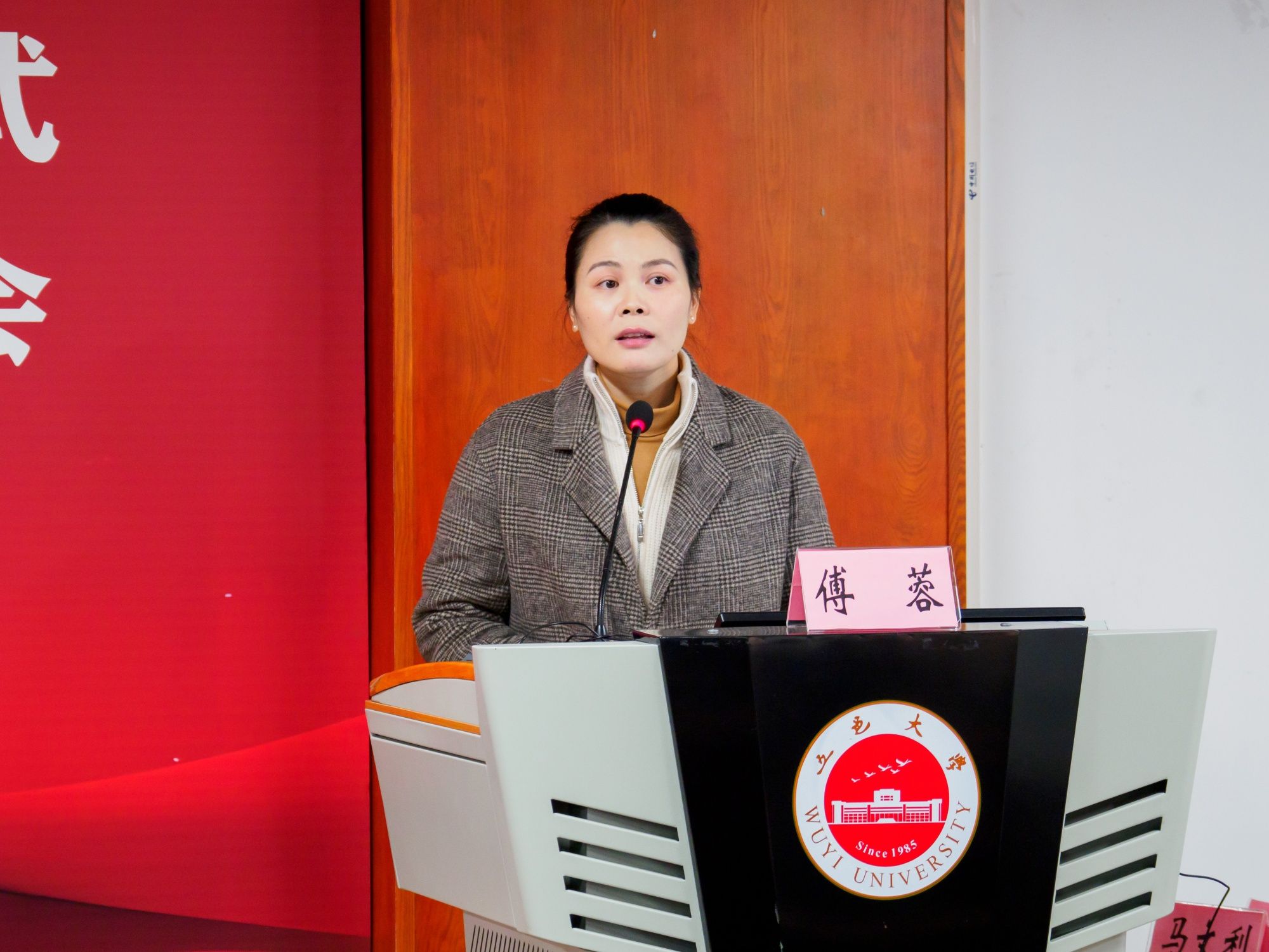 4CD36AE49D7FFF06E1BF7A481E5_7A8E4951_42432