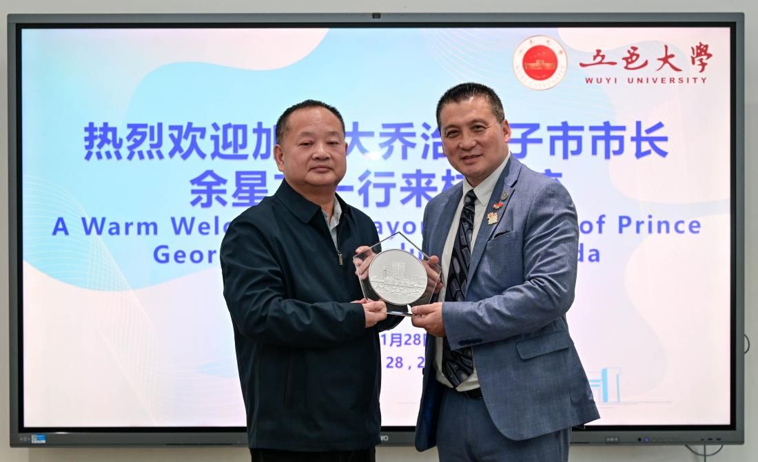 EECD613363DA7A572282352FC4E_F819BA68_15B83 EECD613363DA7A572282352FC4E_F819BA68_15B83