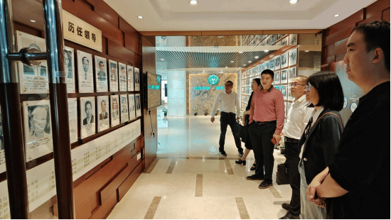 D9F43B9369935C3F2F27570822D_38BDEEA4_189CD