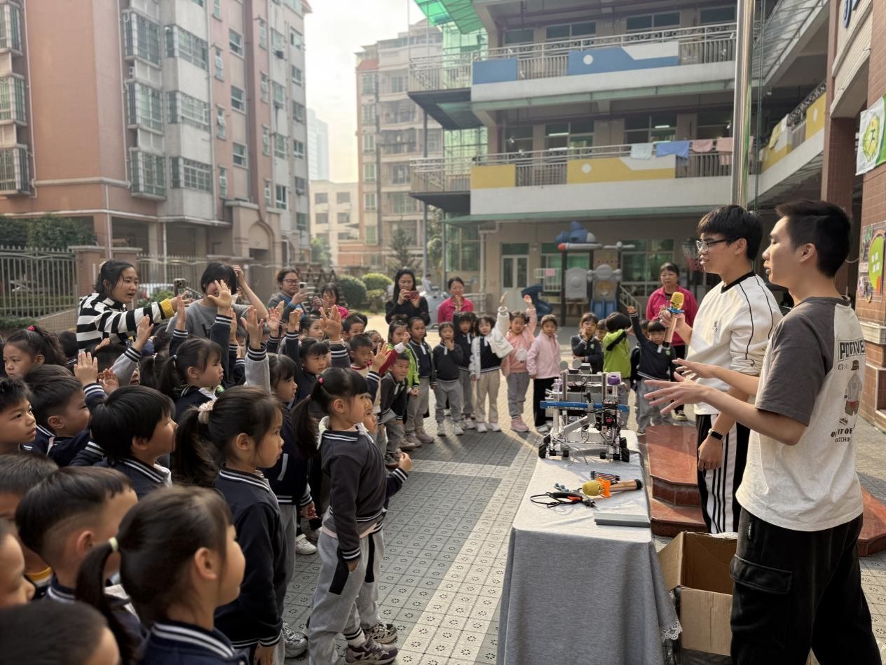 724FA0317460F18F9E6BCBA8F92_F91FD21A_32E6A