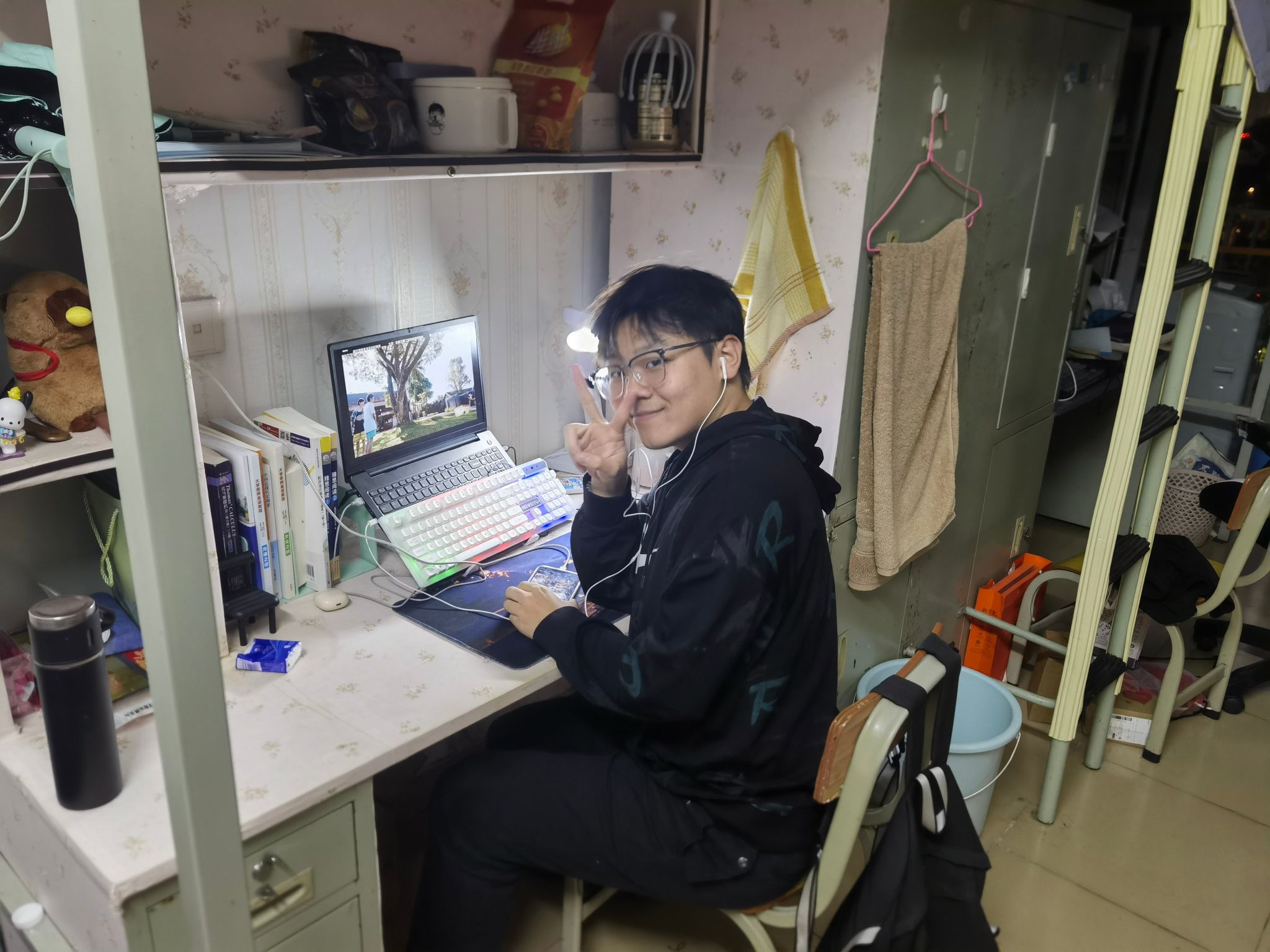 F0904BCDCE6D03A11BD651EB07D_29BF4171_4D293 F0904BCDCE6D03A11BD651EB07D_29BF4171_4D293