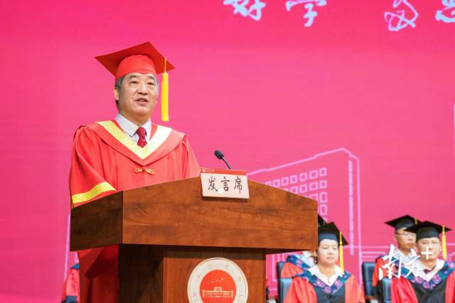 ���˻������ҵ�����¡����У�������ֱǰ��Ҽ������APP��ͼ