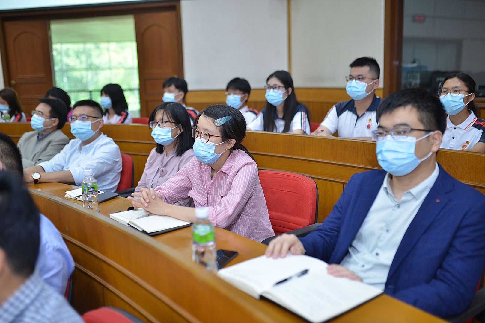 2F3A3D199BDA7957F8262E685CC_071A5515_2BB40