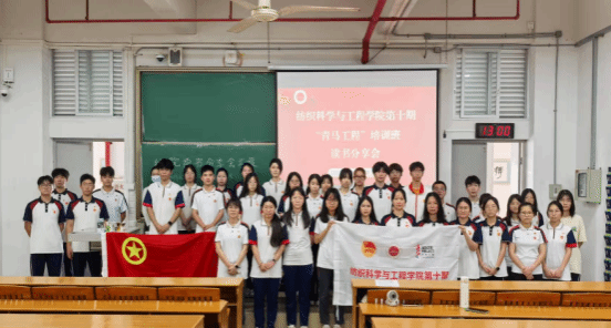 52A5EDADBE5D5231988DE46D220_CAB21410_145D9