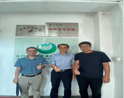 A4DF82C7AD64173FC9AD5F485B2_223C3376_128F2