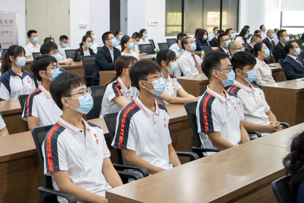 85FCFA6B9ABCC97F7BA0BC74B74_B013BB73_1A1F6