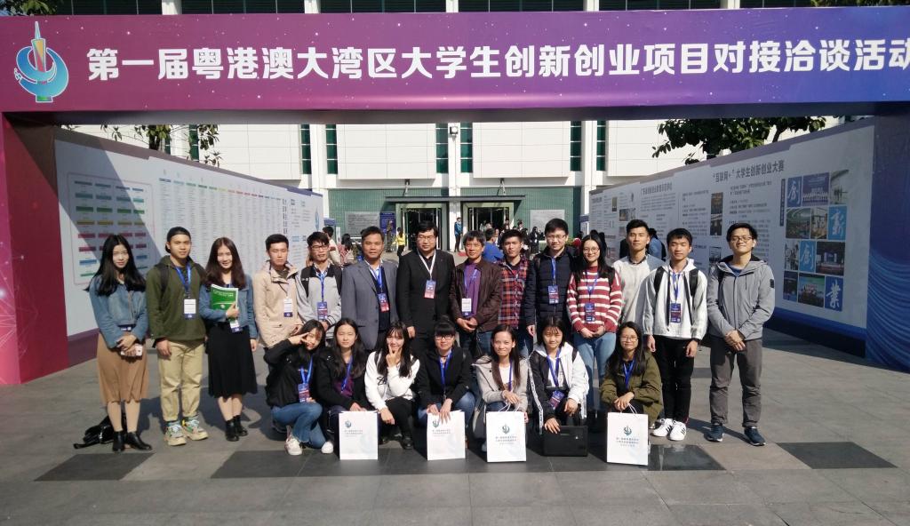 324119262555FB715237E7164FD_5DFDD9EE_1AF1F.jpg?e=