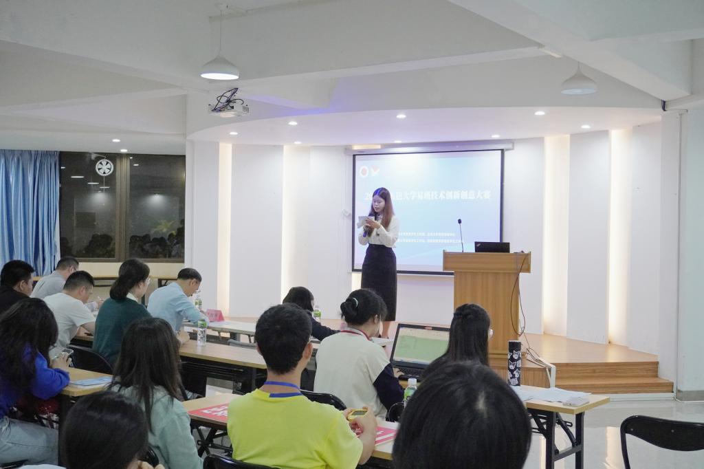 C6B803C02AFF34698E27FC421F5_6EE9579A_10896.jpg?e= C6B803C02AFF34698E27FC421F5_6EE9579A_10896.jpg?e=