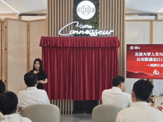 BC14EB7FDD1008F7F8E5E79CCE4_B4351428_1D0D9