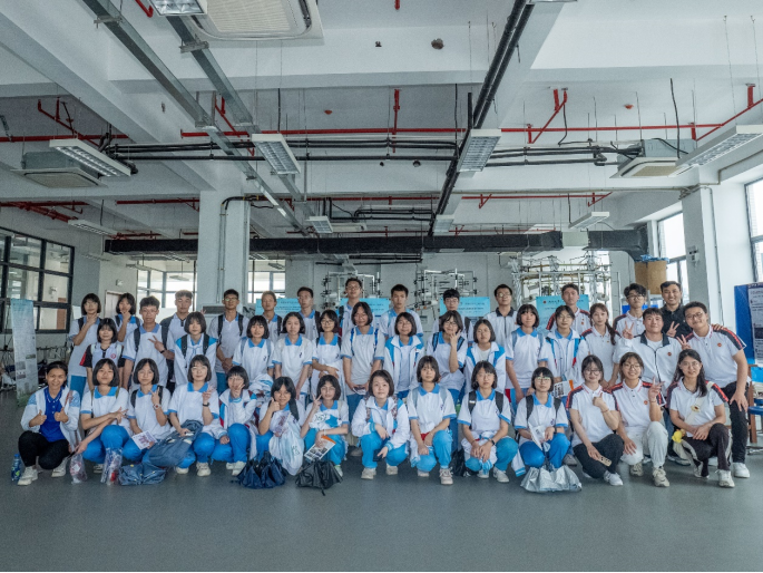 49081ECD9FFAAEAD522A9849CEA_9E7B4F87_1588A5