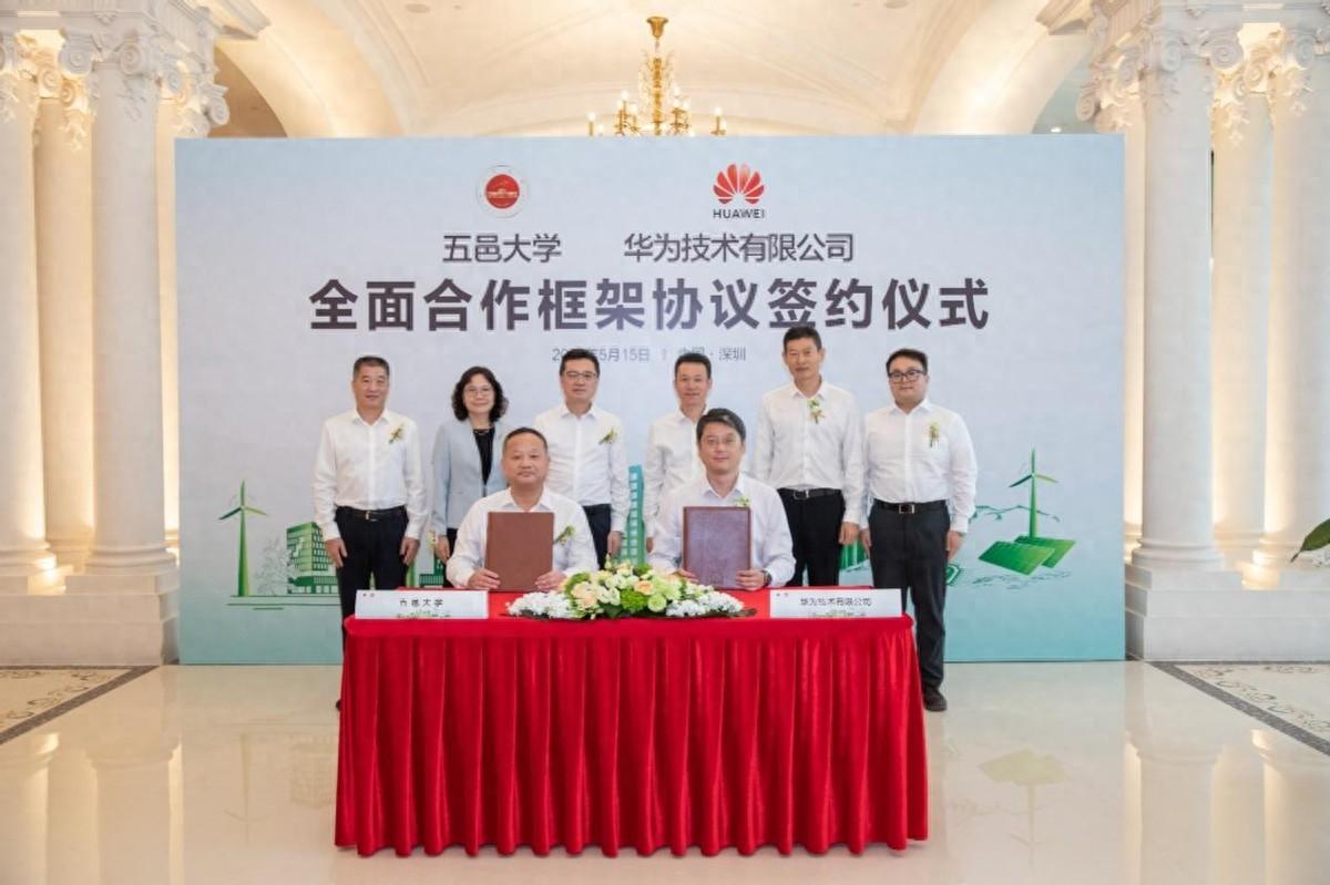 3C6454FC8296E14F21653E223DE_933C33FC_156A7.jpg?e= 3C6454FC8296E14F21653E223DE_933C33FC_156A7.jpg?e=