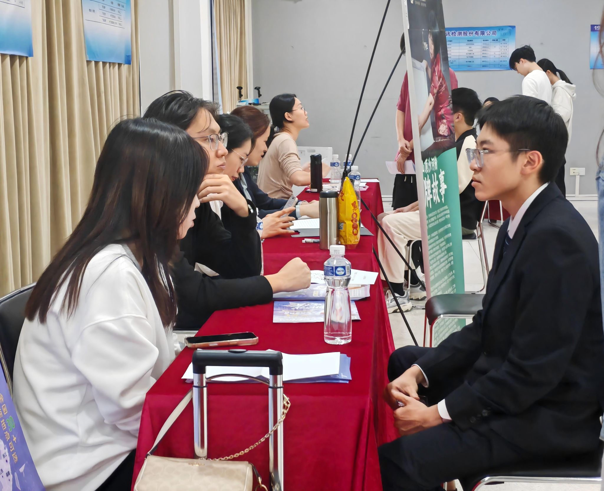 B482677CAFF6BBB33C0BDB0186F_204A04EE_54902