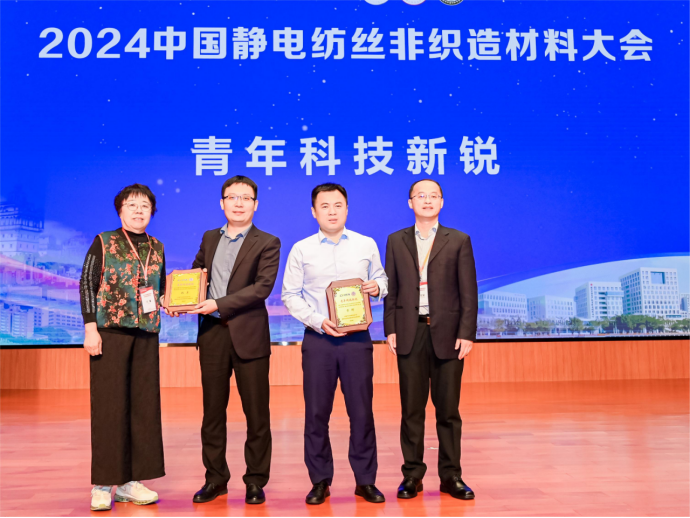 7BE32222F140DB197D8AE50F4EF_31691A20_15DC0E