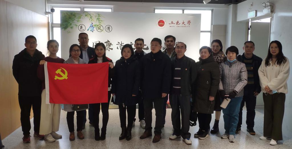 2AD698630FD58D21CD8EDAABCAD_10DE21F7_106C4