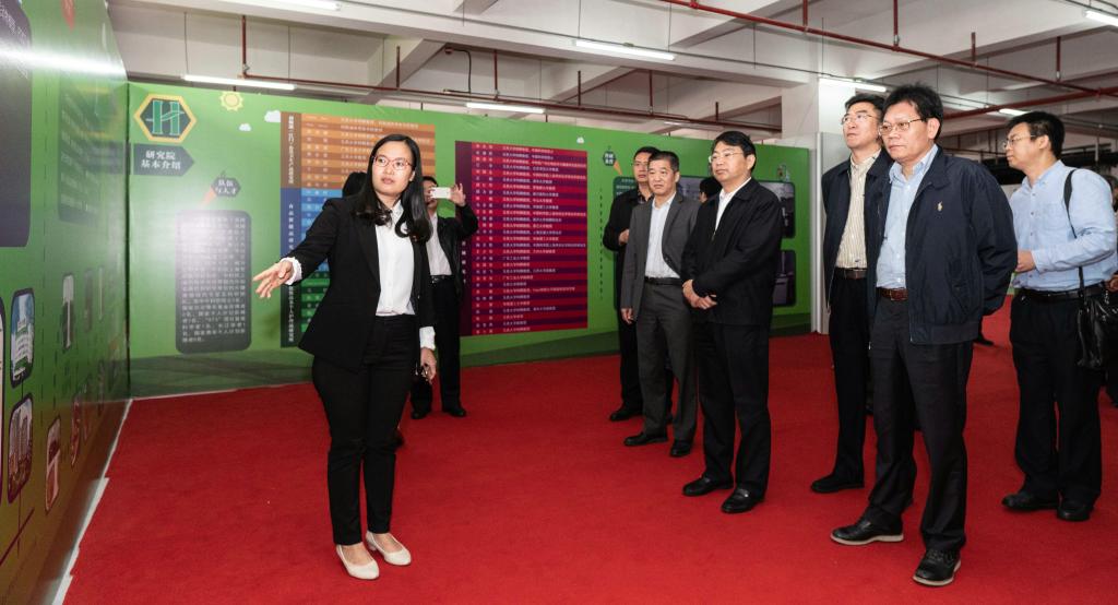 23039061B5DB32DE1DAD33EB951_B9C1B025_12330