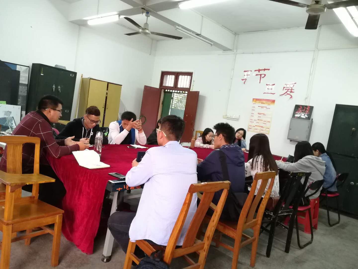 B993FE41181FF4ABFB4A1E107B2_44C0CCA9_18908