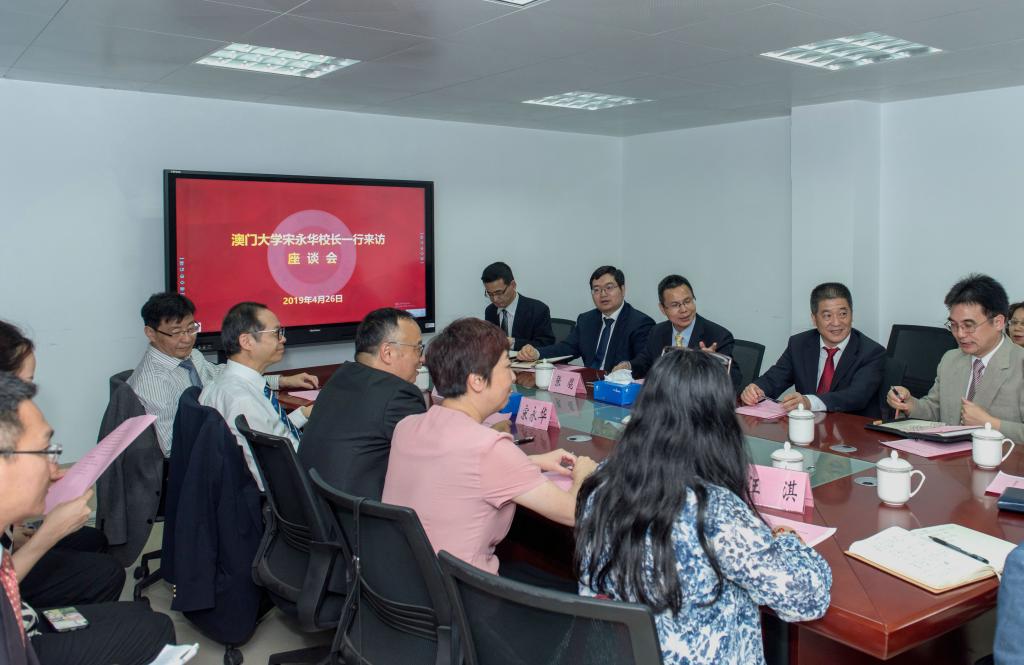 8DED009E22F6D9671C93089FF71_12017A34_139D7