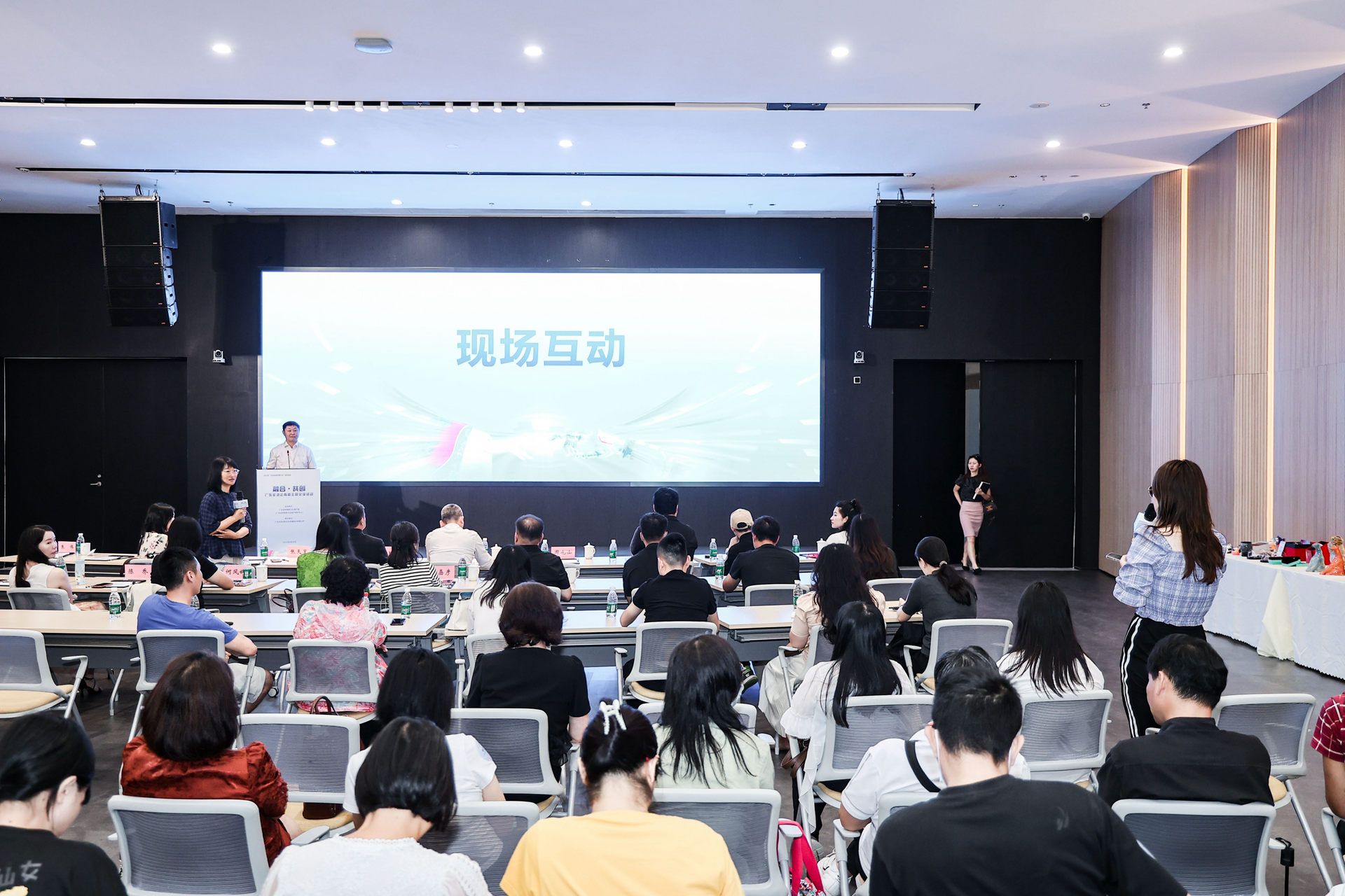 5B2B61A79AAD6B3907399DE6D3A_79B98C4D_4D2C6