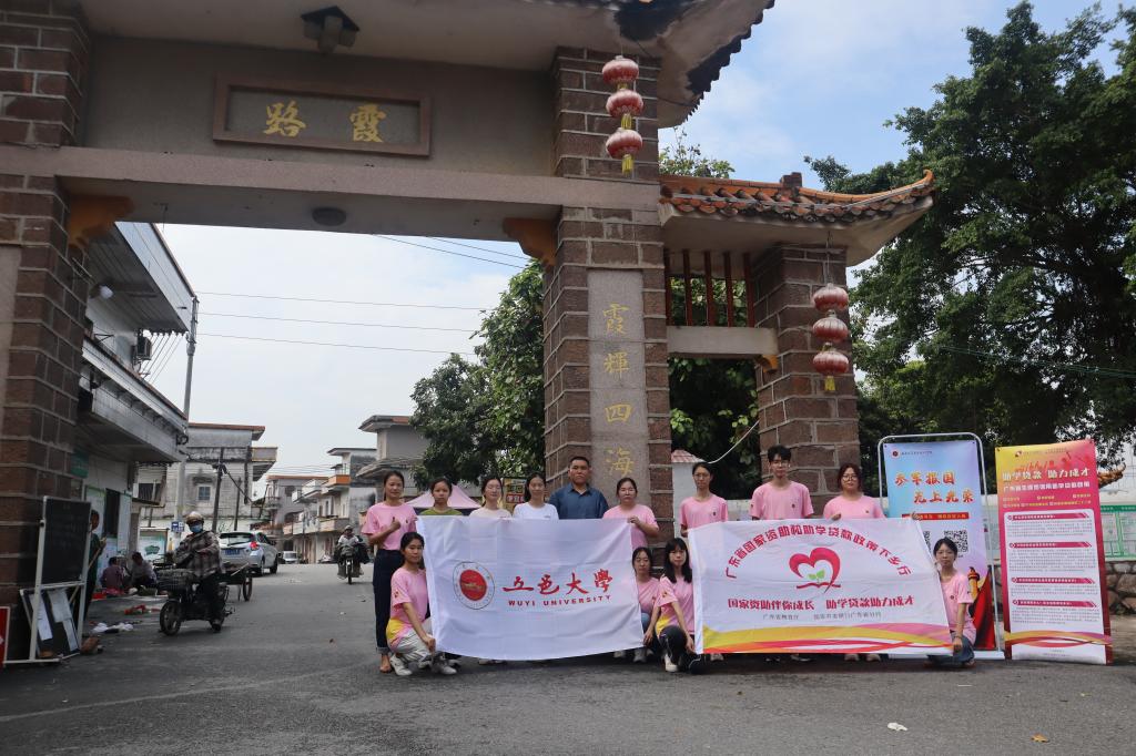 526103E6EE962B2B99FA099A231_49185161_1EBBE.jpg?e= 526103E6EE962B2B99FA099A231_49185161_1EBBE.jpg?e=