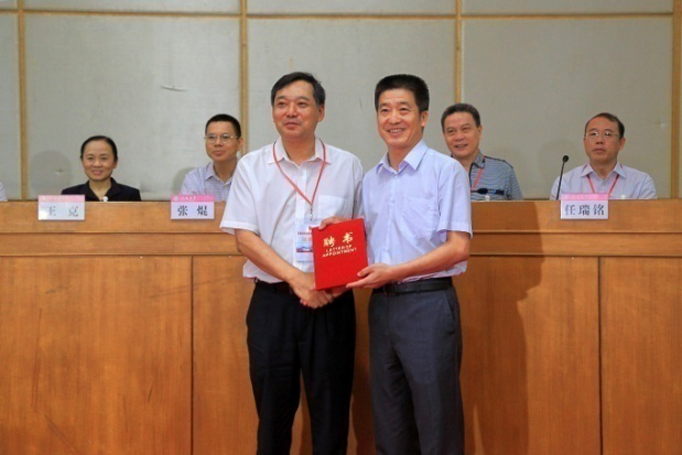 528C0D3E9A578D80BF675AC7A89_612A3A18_4A7C6