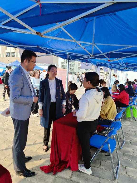 CF745D2F0CA154940A48BB00037_A83F5DF8_13FC4