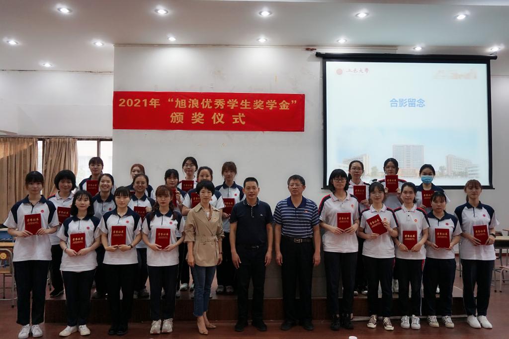 216ECF2922C83ACAE0E915BDBBF_9A9079C7_15D8D 216ECF2922C83ACAE0E915BDBBF_9A9079C7_15D8D