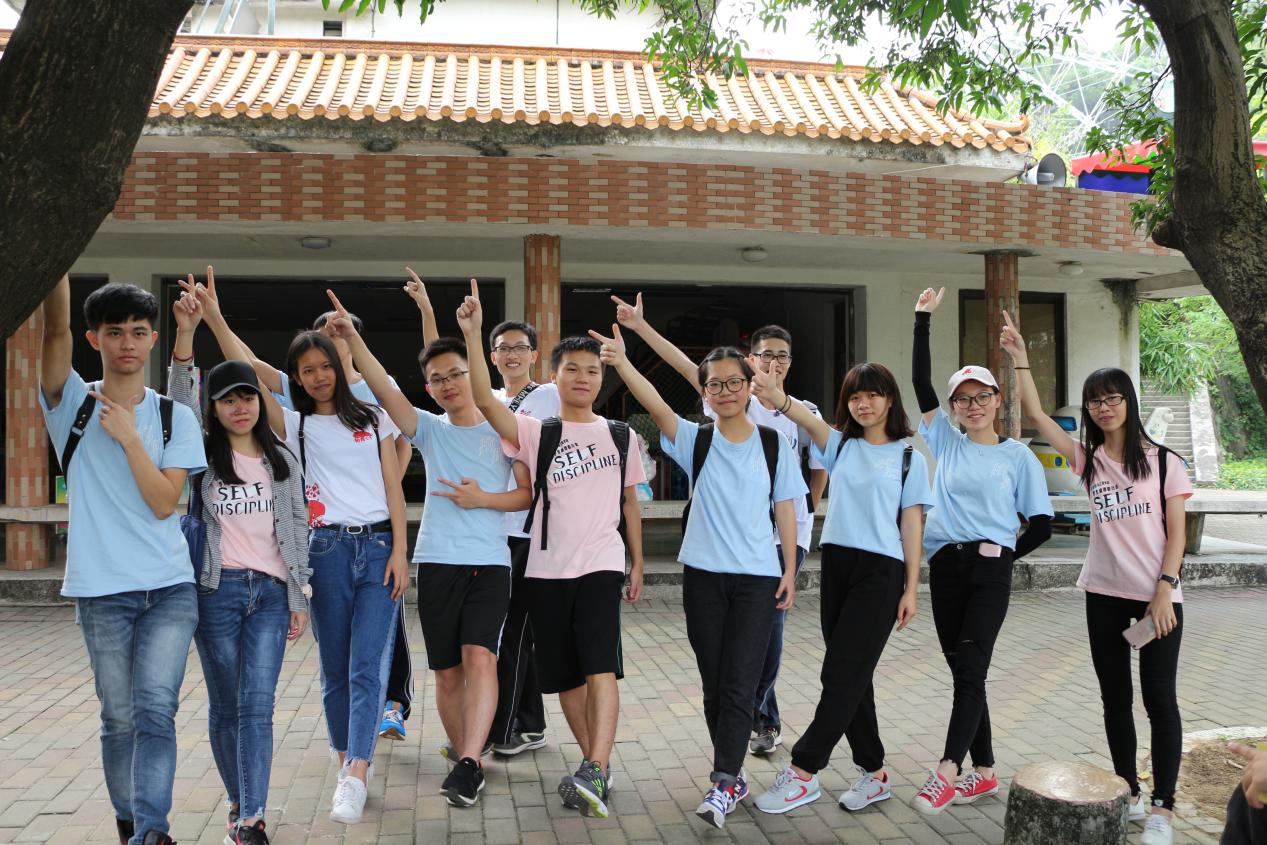 5C8742EE2F0D6593E640DD4F951_5B89F53C_32195