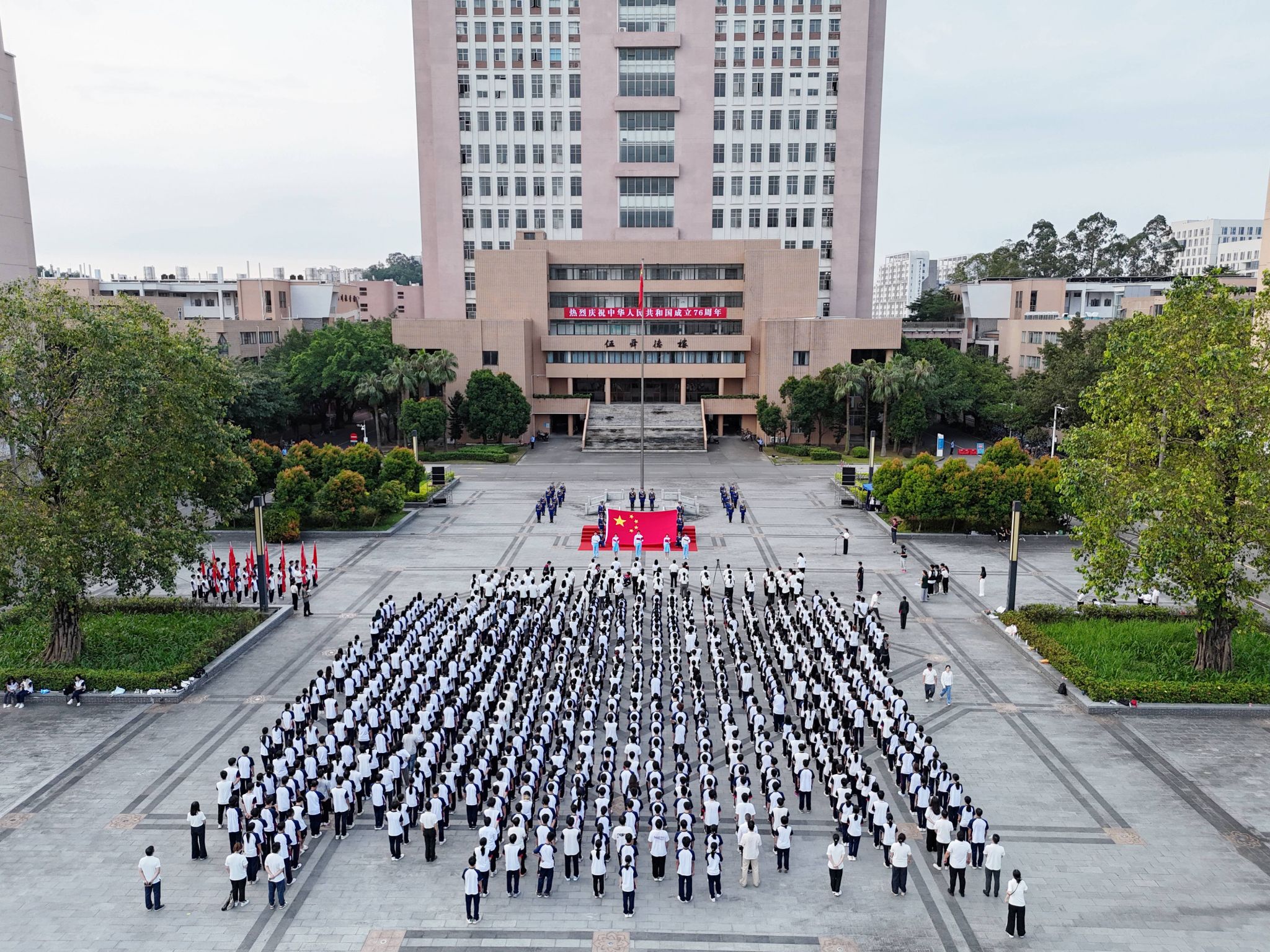 E7DF81658FC3053396B5DD8D746_CA5746AF_B10BE E7DF81658FC3053396B5DD8D746_CA5746AF_B10BE