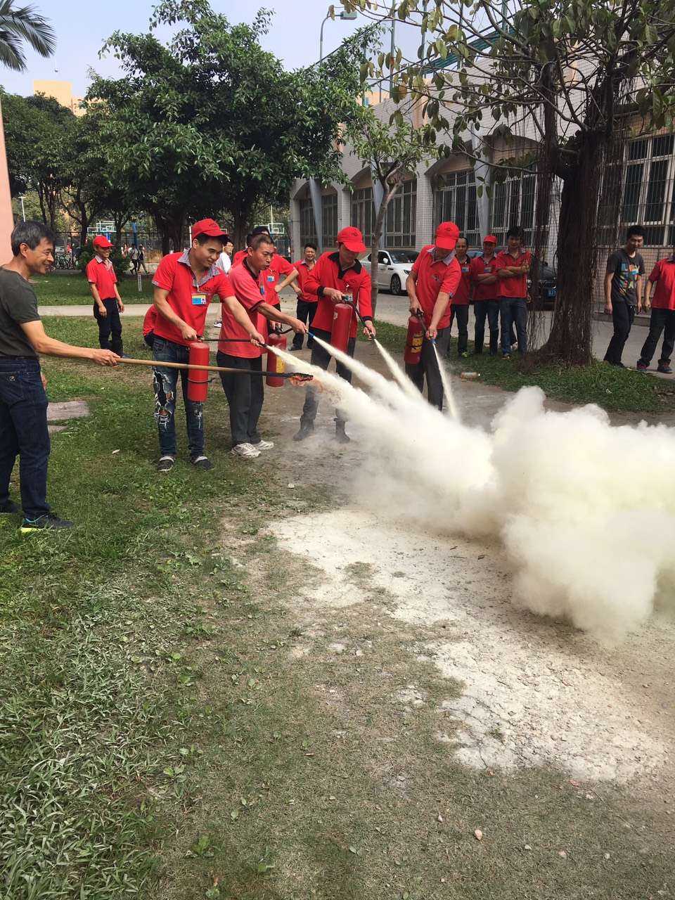 435DD19E70892079EF0E0985C5D_3242E068_37D9C.jpg?e= 435DD19E70892079EF0E0985C5D_3242E068_37D9C.jpg?e=