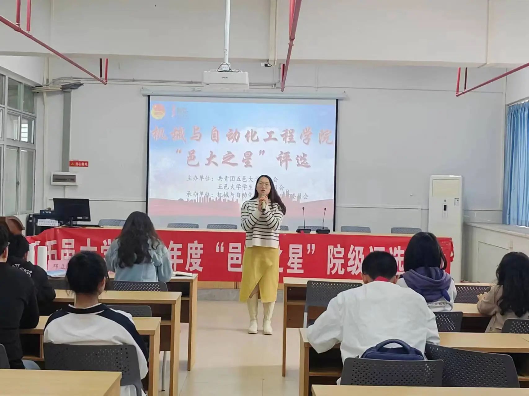 4357EED32E42B6E62A08497F26E_68EB781D_2E10A 4357EED32E42B6E62A08497F26E_68EB781D_2E10A