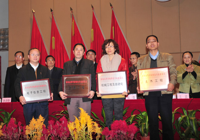 7DD01CEF2909C6448E2301470BC_B6147CFB_1E06C.jpg?e=