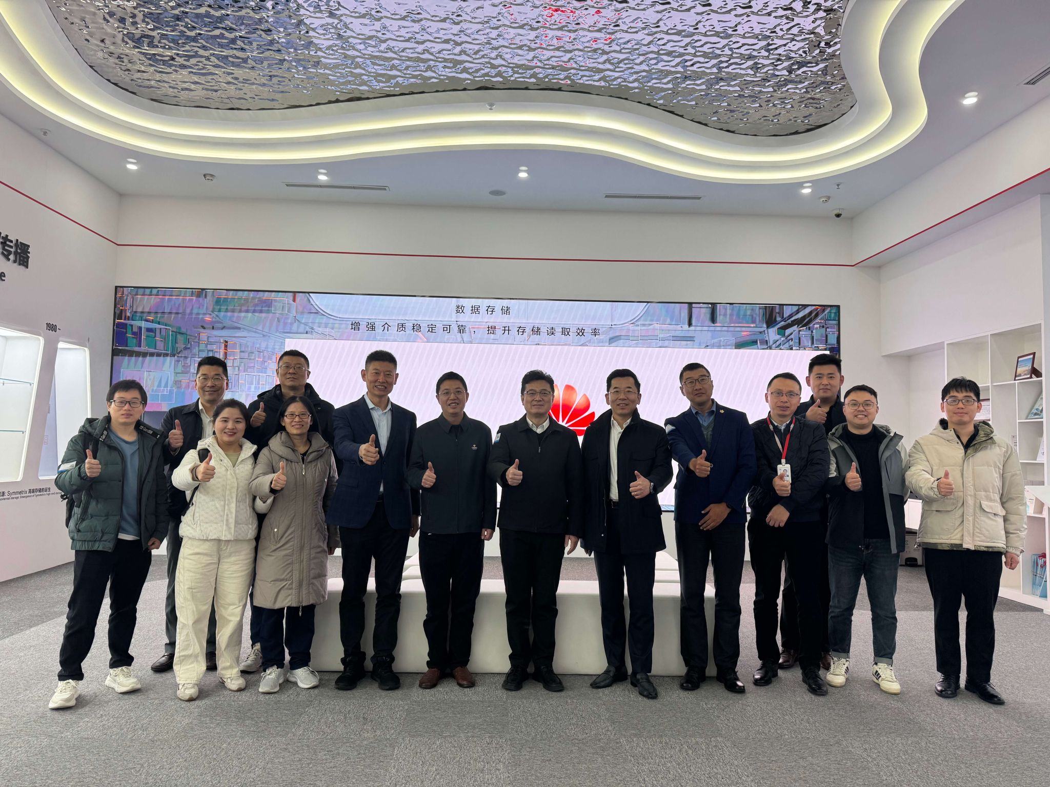 77F455A9B3575F9F87F4EFA2F49_58249295_7F282