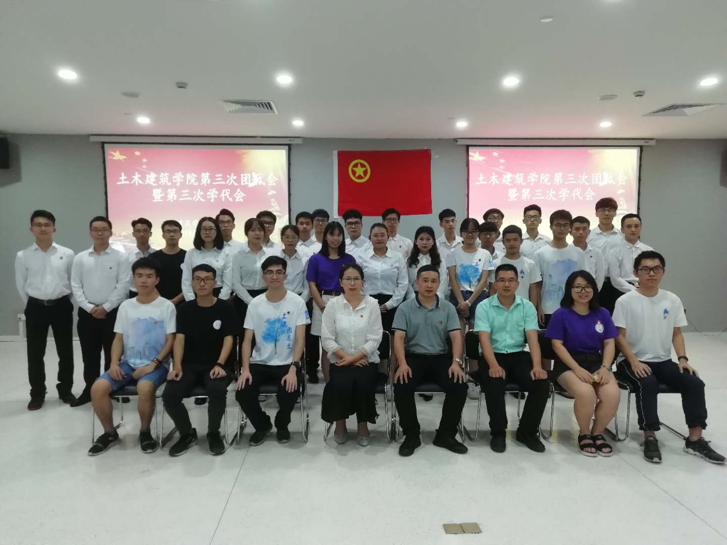 D63D136A1E236F1ABD1C0622AB8_E5559CDF_1A325