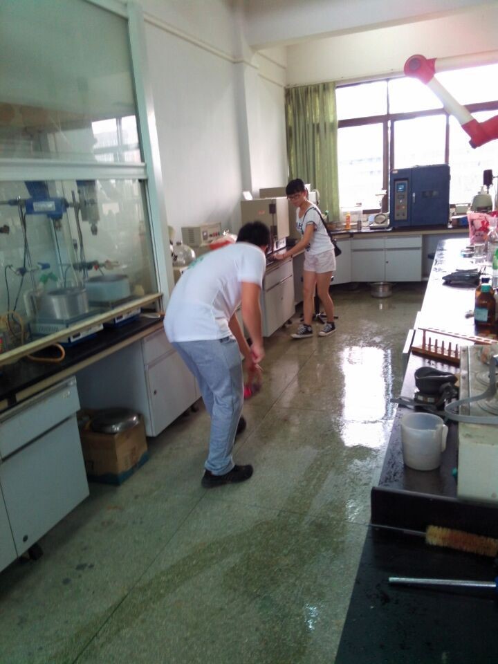 A2AE9E92A082BBCC80F05E0CD57_2DFF2FC5_1D075.jpg?e= A2AE9E92A082BBCC80F05E0CD57_2DFF2FC5_1D075.jpg?e=