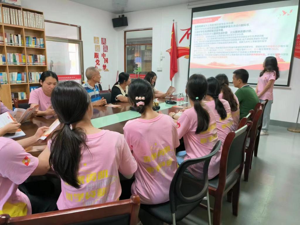 9C2B6945591E06BC1158F882C55_056E7961_19073.jpg?e= 9C2B6945591E06BC1158F882C55_056E7961_19073.jpg?e=